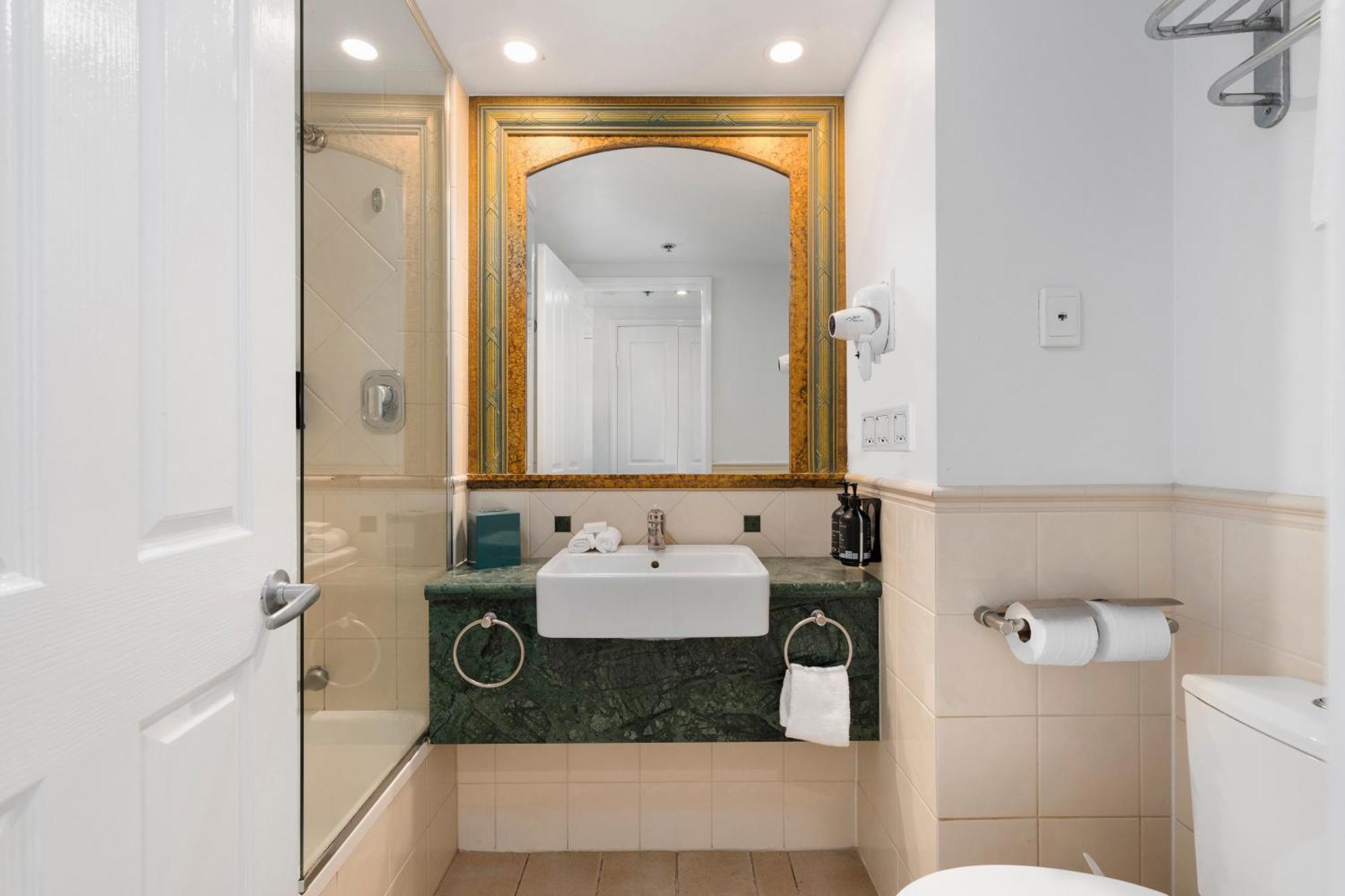 Legends Surfers Paradise Mid Week Madness Deal - Q Stay Gold Coast Dış mekan fotoğraf